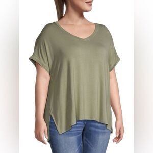 T Tahari Sage Green V-Neck Short Sleeve Top Aide Slit Size Large